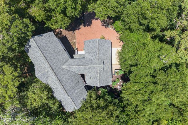 6 Clapper Rail Court, Southport, NC 28461