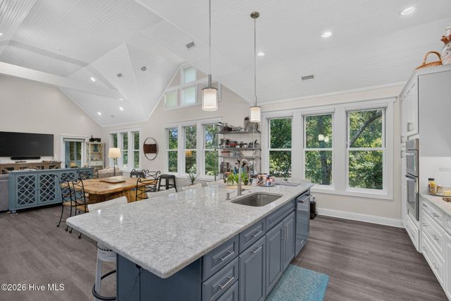 6 Clapper Rail Court, Southport, NC 28461