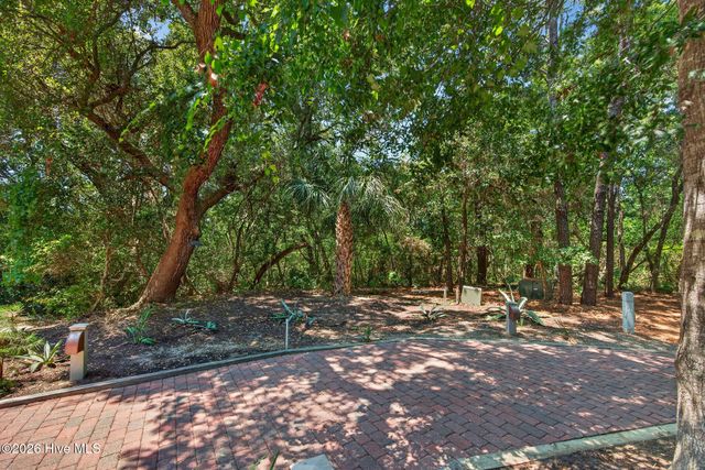 6 Clapper Rail Court, Southport, NC 28461