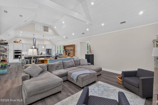 6 Clapper Rail Court, Southport, NC 28461