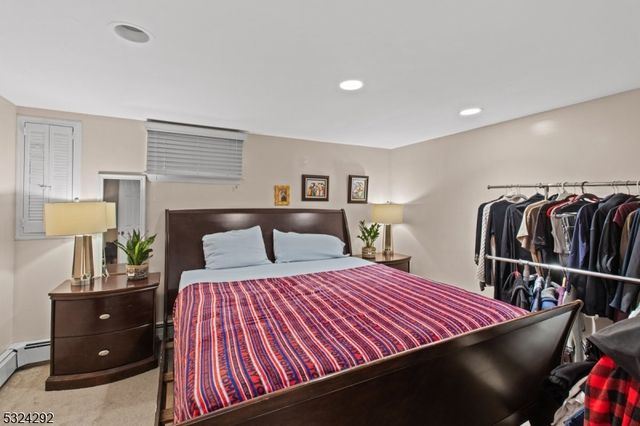 15 Parkhurst Pl, Verona Twp., NJ 07044