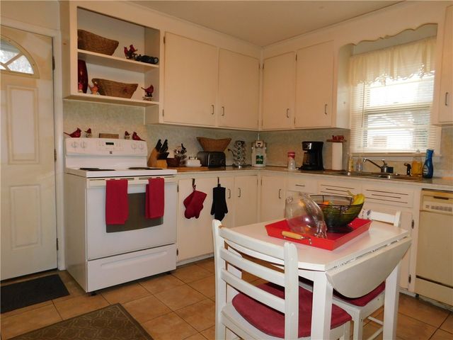 21 Alden Road, Greece, NY 14626