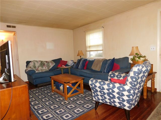 21 Alden Road, Greece, NY 14626