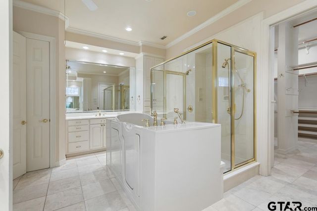 7050 Walden Dr, Tyler, TX 75703