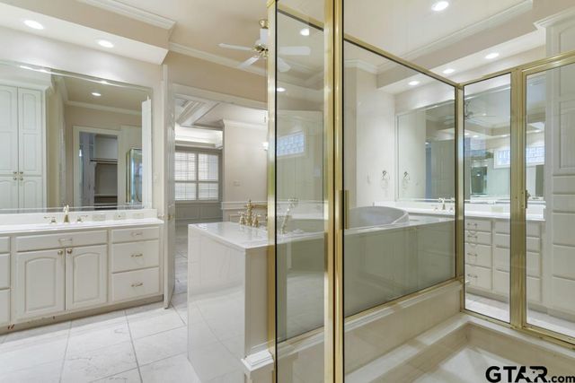 7050 Walden Dr, Tyler, TX 75703