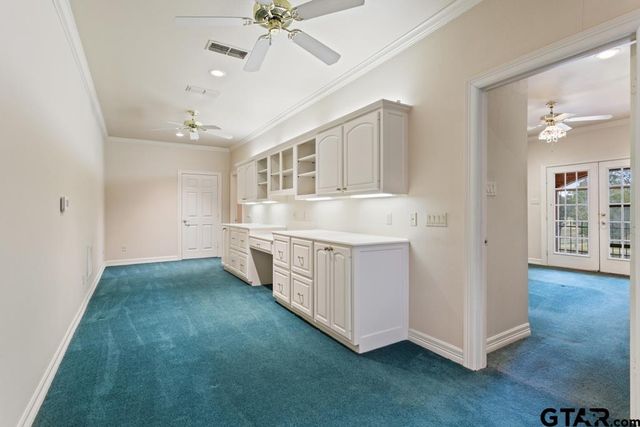 7050 Walden Dr, Tyler, TX 75703