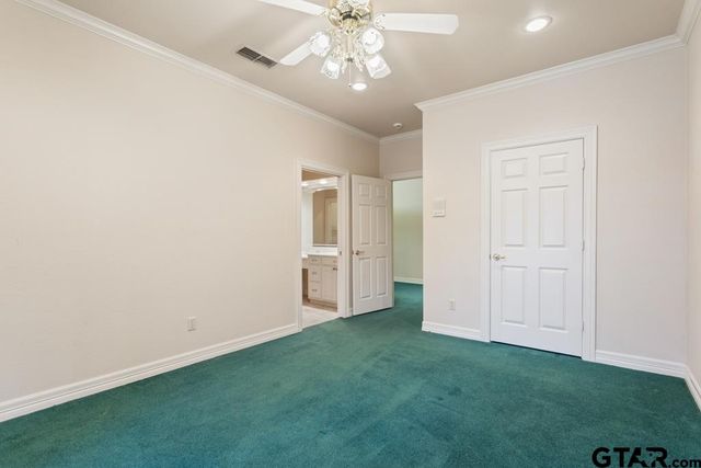 7050 Walden Dr, Tyler, TX 75703