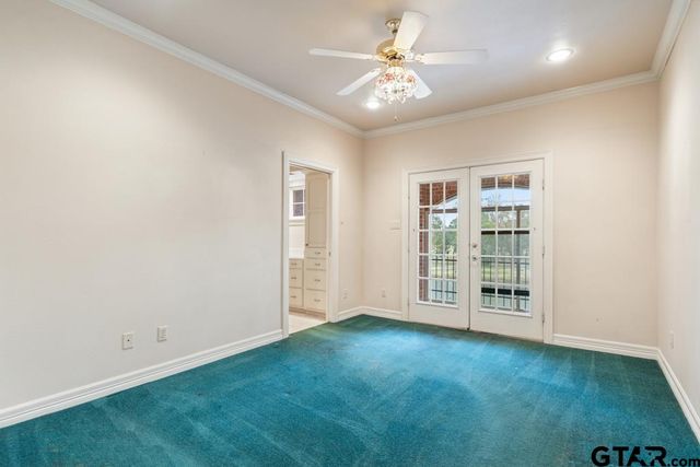 7050 Walden Dr, Tyler, TX 75703