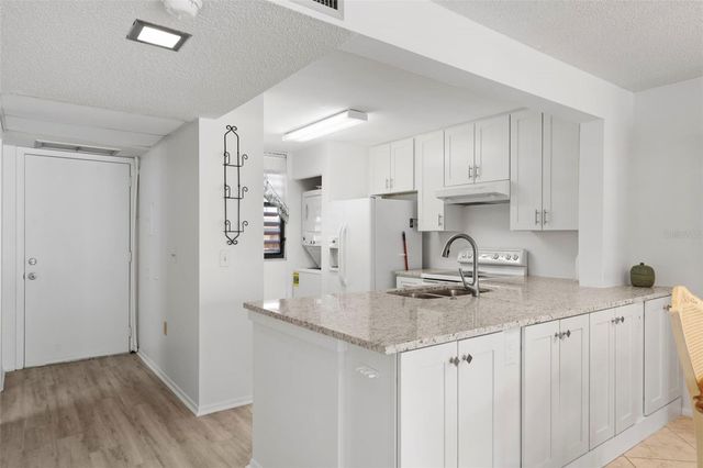 106 TIDEWATER DRIVE, Bradenton, FL 34210