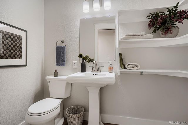 2739 S Lincoln Street, Englewood, CO 80113