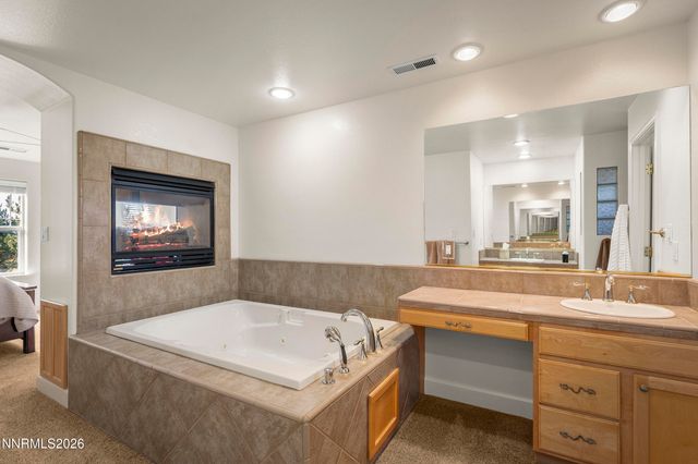 6397 Rey Del Sierra Drive, Sparks, NV 89436