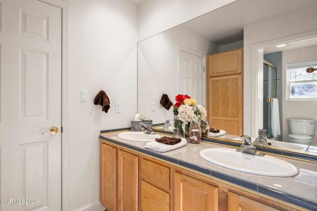 6397 Rey Del Sierra Drive, Sparks, NV 89436