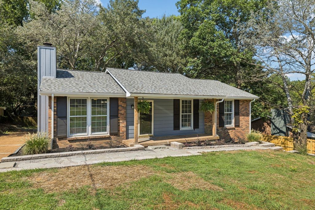 3215 Trails End Ln, Nashville, TN 37214