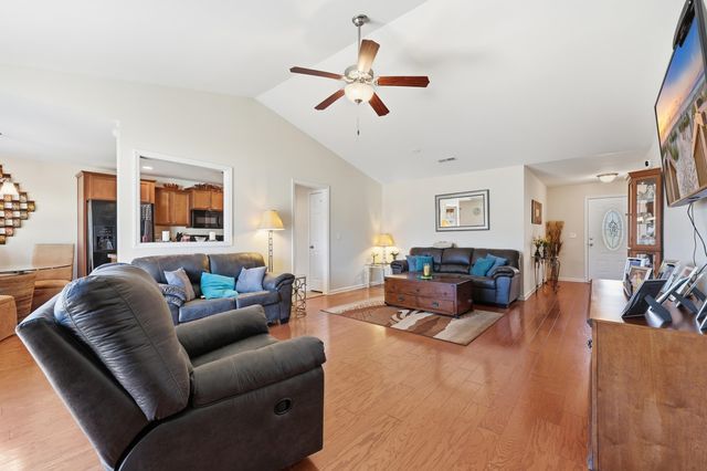 1228 Augustus Dr., Conway, SC 29527