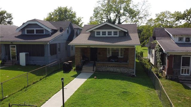 5126 Olive Street, Kansas City, MO 64130