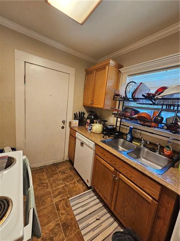 5126 Olive Street, Kansas City, MO 64130