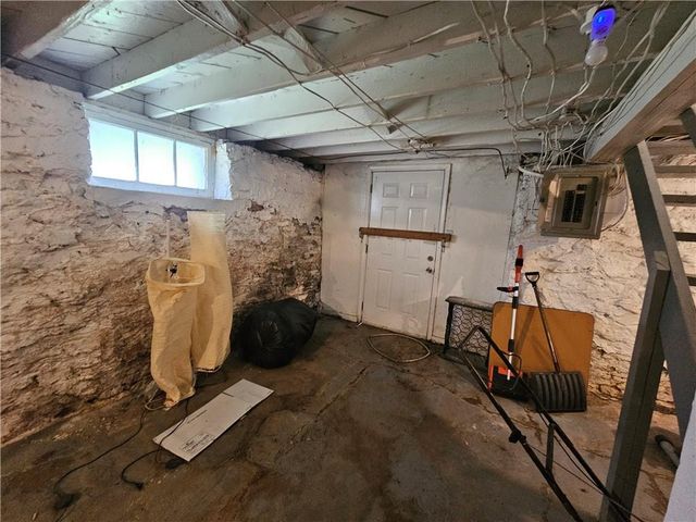 5126 Olive Street, Kansas City, MO 64130