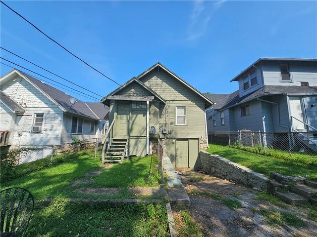 5126 Olive Street, Kansas City, MO 64130
