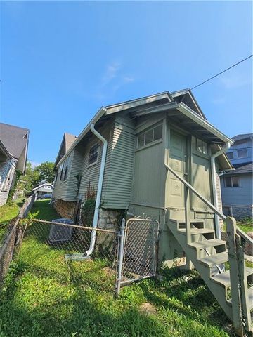 5126 Olive Street, Kansas City, MO 64130