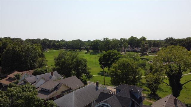 5126 Olive Street, Kansas City, MO 64130