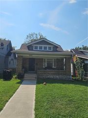 5126 Olive Street, Kansas City, MO 64130