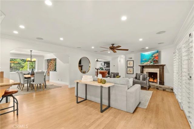 19151 Fowler, Santa Ana, CA 92705