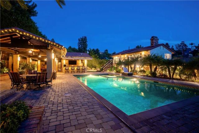 19151 Fowler, Santa Ana, CA 92705