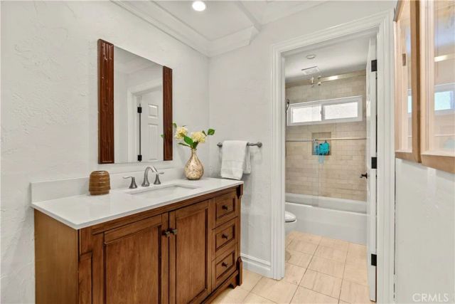 19151 Fowler, Santa Ana, CA 92705