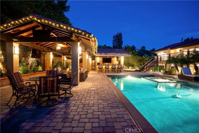 19151 Fowler, Santa Ana, CA 92705