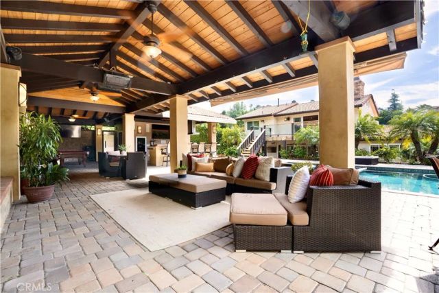 19151 Fowler, Santa Ana, CA 92705