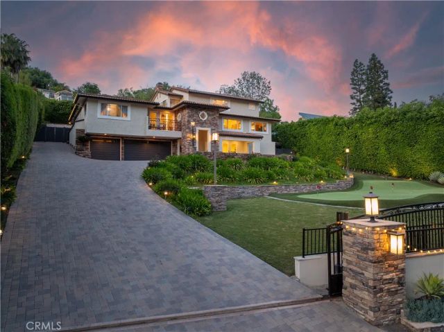19151 Fowler, Santa Ana, CA 92705