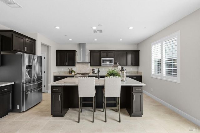 607 Snapdragon St, Vacaville, CA 95687