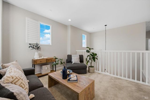 607 Snapdragon St, Vacaville, CA 95687