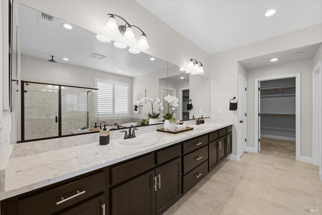 607 Snapdragon St, Vacaville, CA 95687