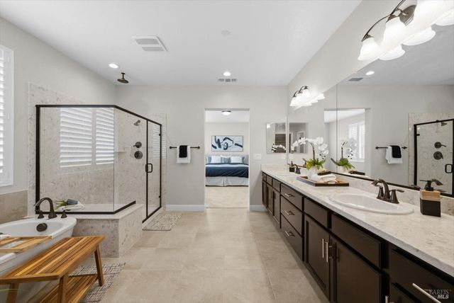 607 Snapdragon St, Vacaville, CA 95687