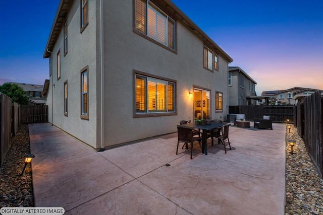 607 Snapdragon St, Vacaville, CA 95687