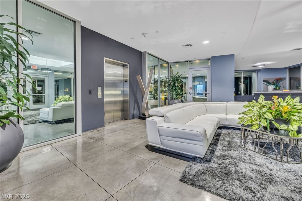 8925 West Flamingo Road 201, Las Vegas, NV 89147 — photo 5