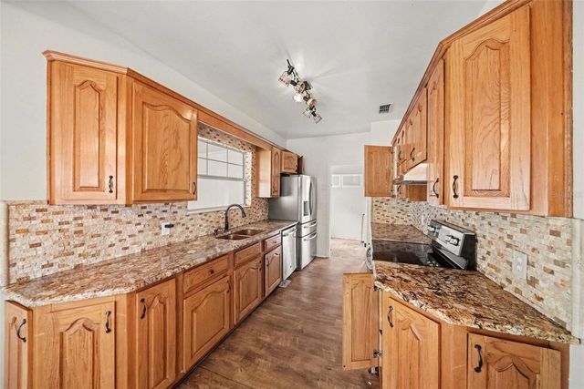 1509 W WINDHORST ROAD, Brandon, FL 33510