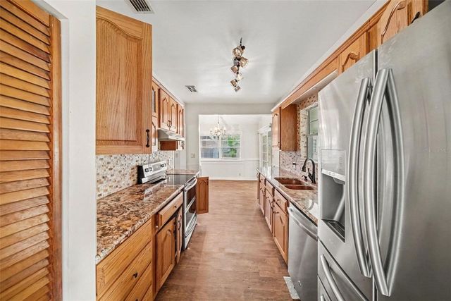 1509 W WINDHORST ROAD, Brandon, FL 33510