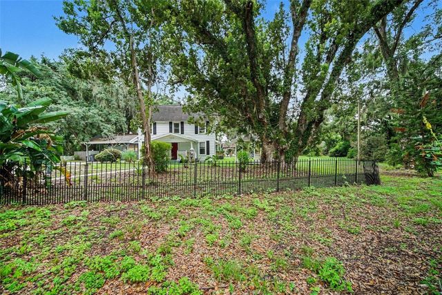 1509 W WINDHORST ROAD, Brandon, FL 33510