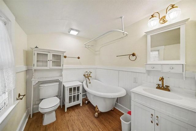 1509 W WINDHORST ROAD, Brandon, FL 33510
