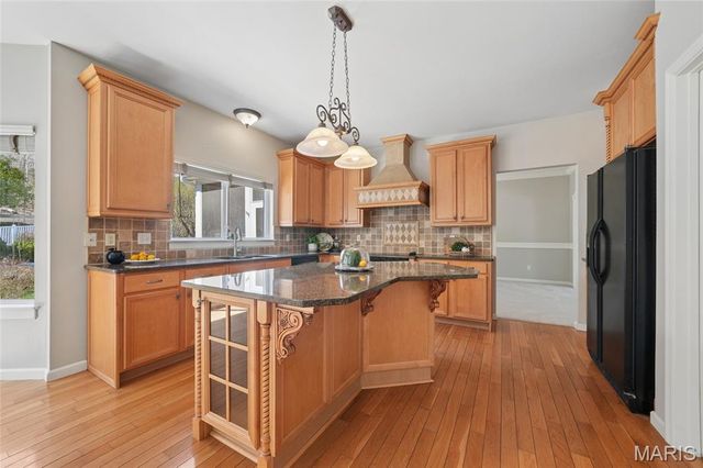 761 Southern Hills Drive, Eureka, MO 63025