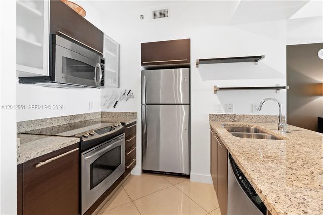 950 Brickell Bay Dr 601, Miami, FL 33131