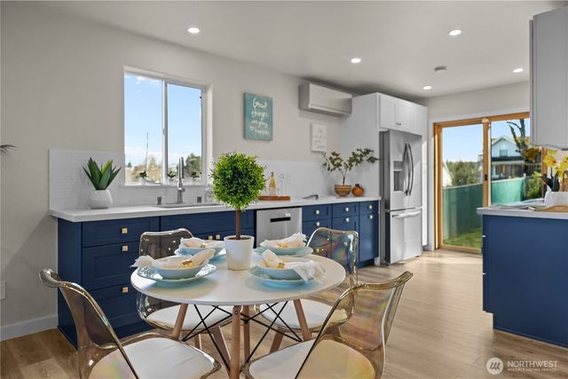 1422 E Wright Avenue, Tacoma, WA 98404