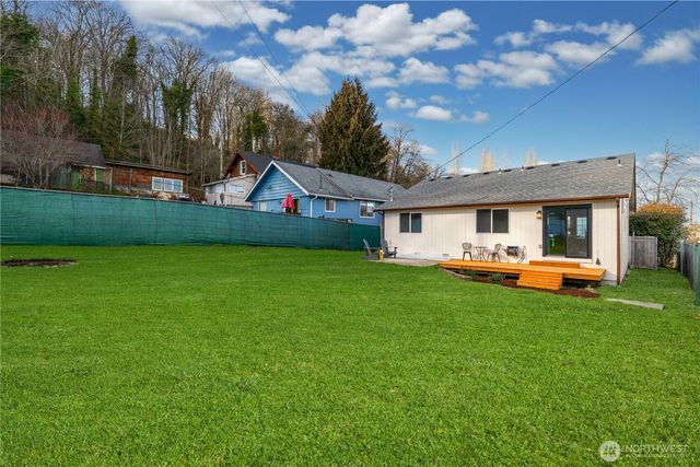 1422 E Wright Avenue, Tacoma, WA 98404