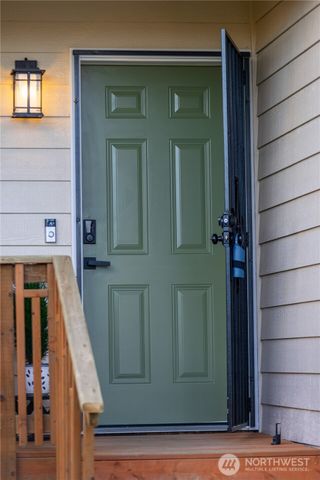 1422 E Wright Avenue, Tacoma, WA 98404