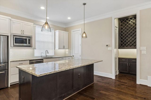 8318 Ginger Oak Street, Houston, TX 77055