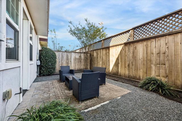 8318 Ginger Oak Street, Houston, TX 77055