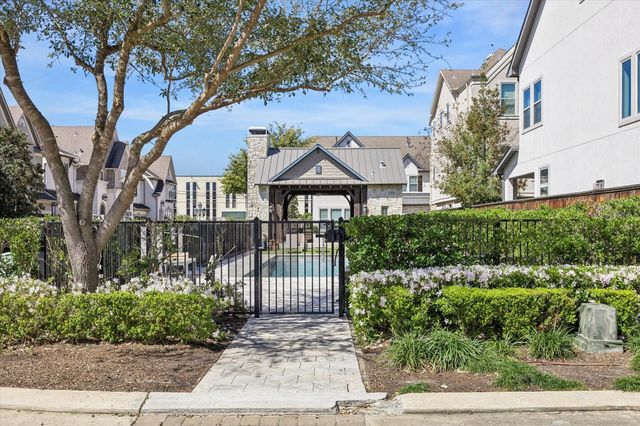 8318 Ginger Oak Street, Houston, TX 77055