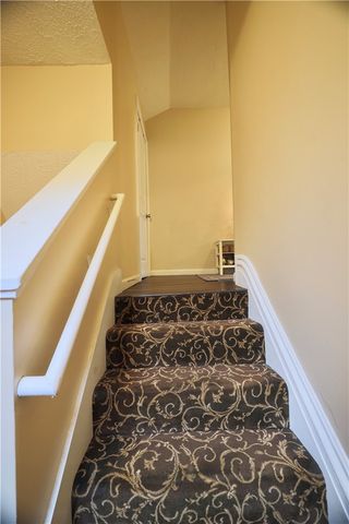 515 Lockhart St 3, Manchester, PA 15212